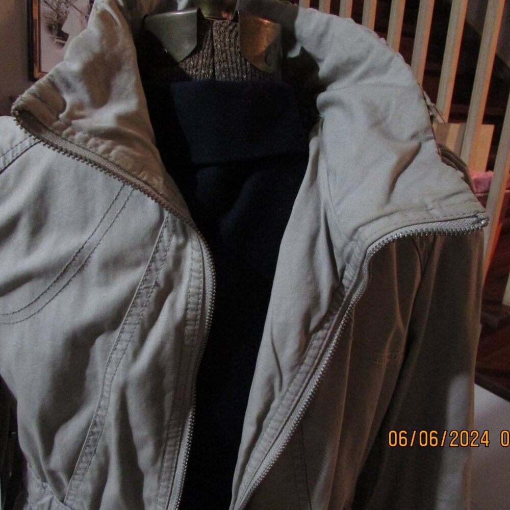 Spring/Fall Tan jacket - Picture 2 of 5